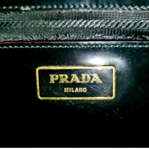 Prada handbag - Picture 7 of 8
